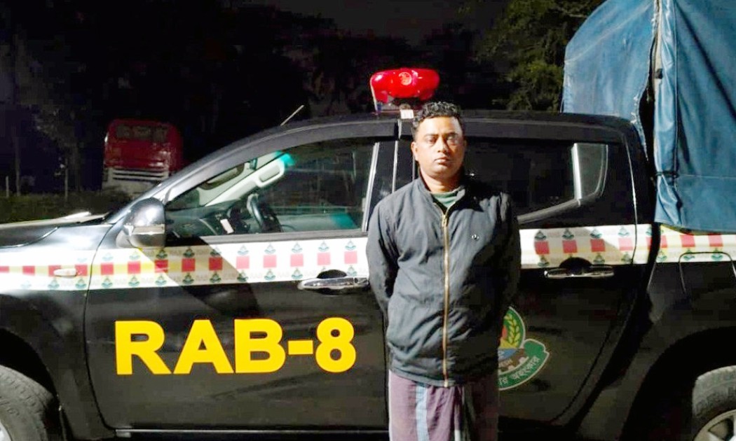 ভোলার লালমোহনে চালককে হত্যার মূল হোতা গ্রেপ্তার